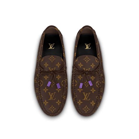 lv driver moccasin shoes.